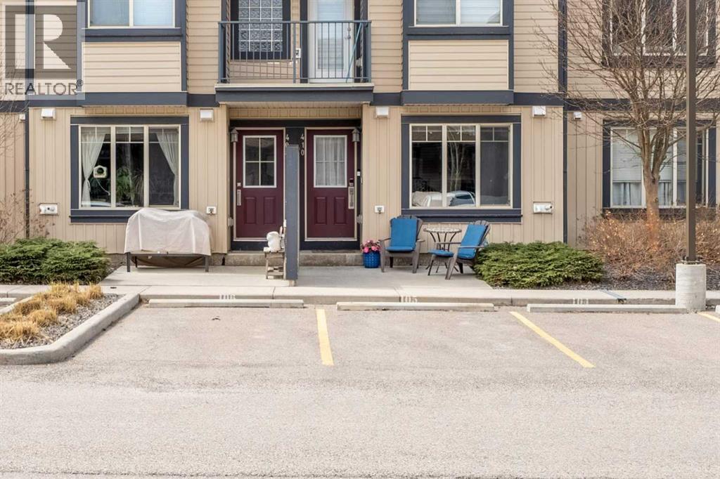 #410 121 Copperpond Common SE - 3
