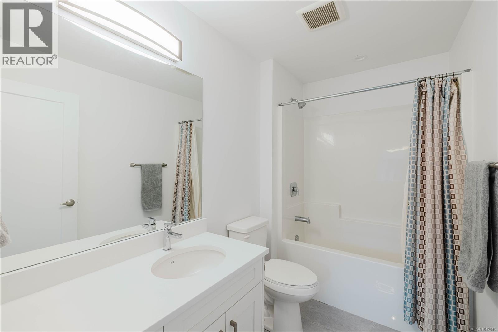 5869 Deuchars Dr - 31