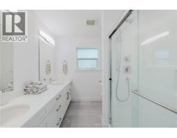 5869 Deuchars Dr, Duncan, BC V9L1L5 Photo 25