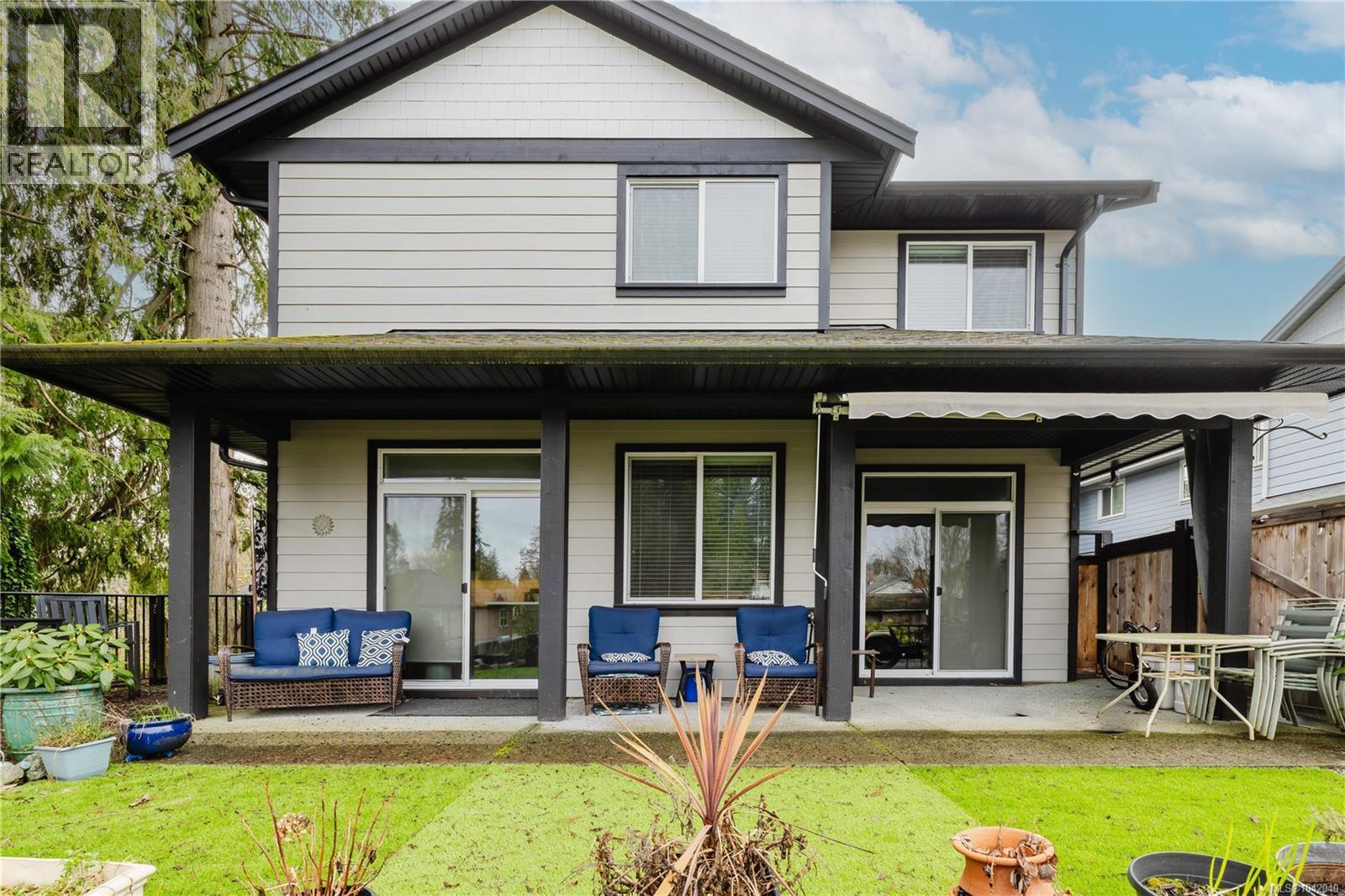 5869 Deuchars Dr - 34