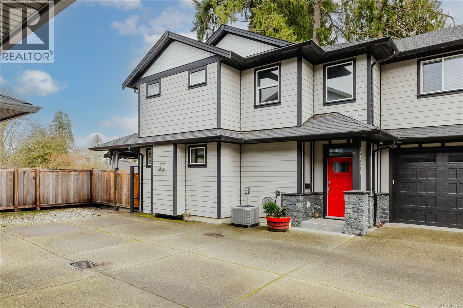 5869 Deuchars Dr - 7