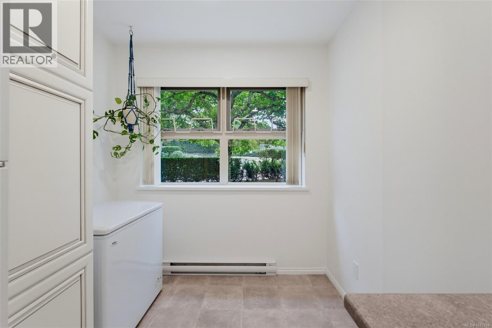 #107 535 Manchester Rd - 15