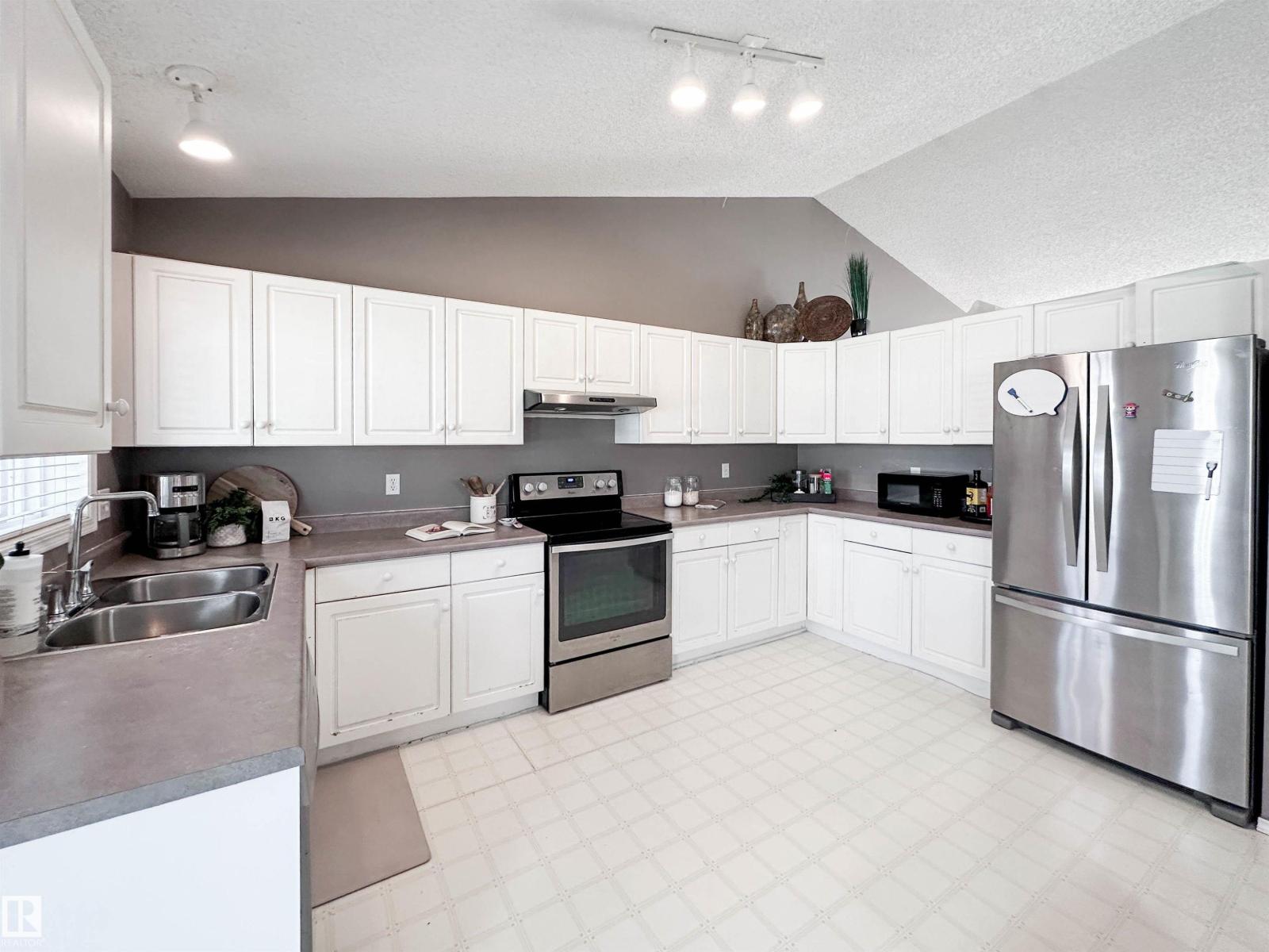 2116 152 AV NW - 13