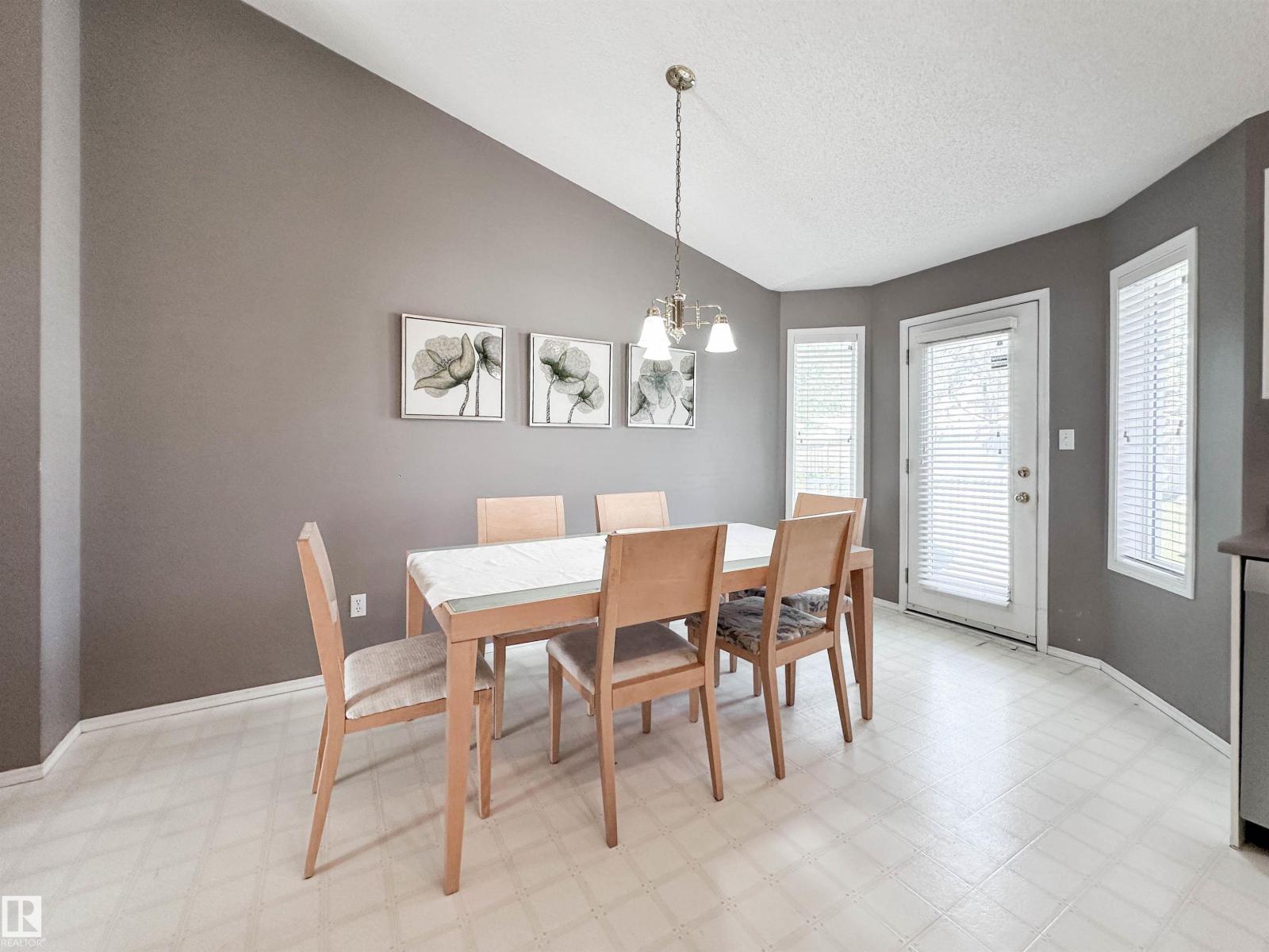 2116 152 AV NW - 20