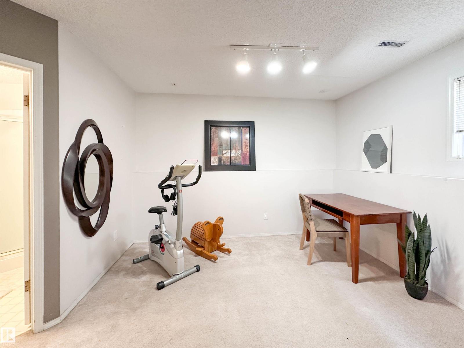 2116 152 AV NW - 38