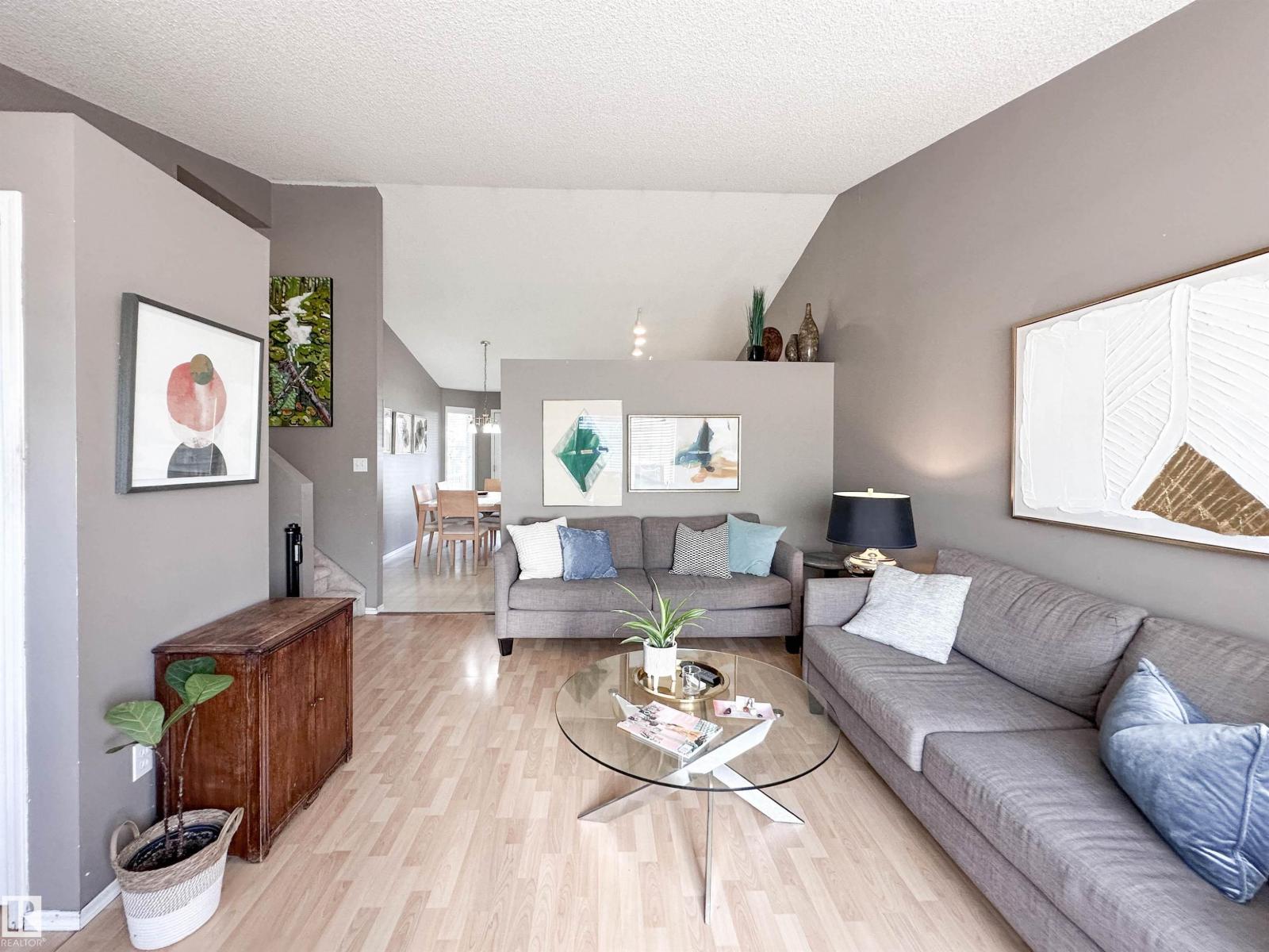 2116 152 AV NW - 4