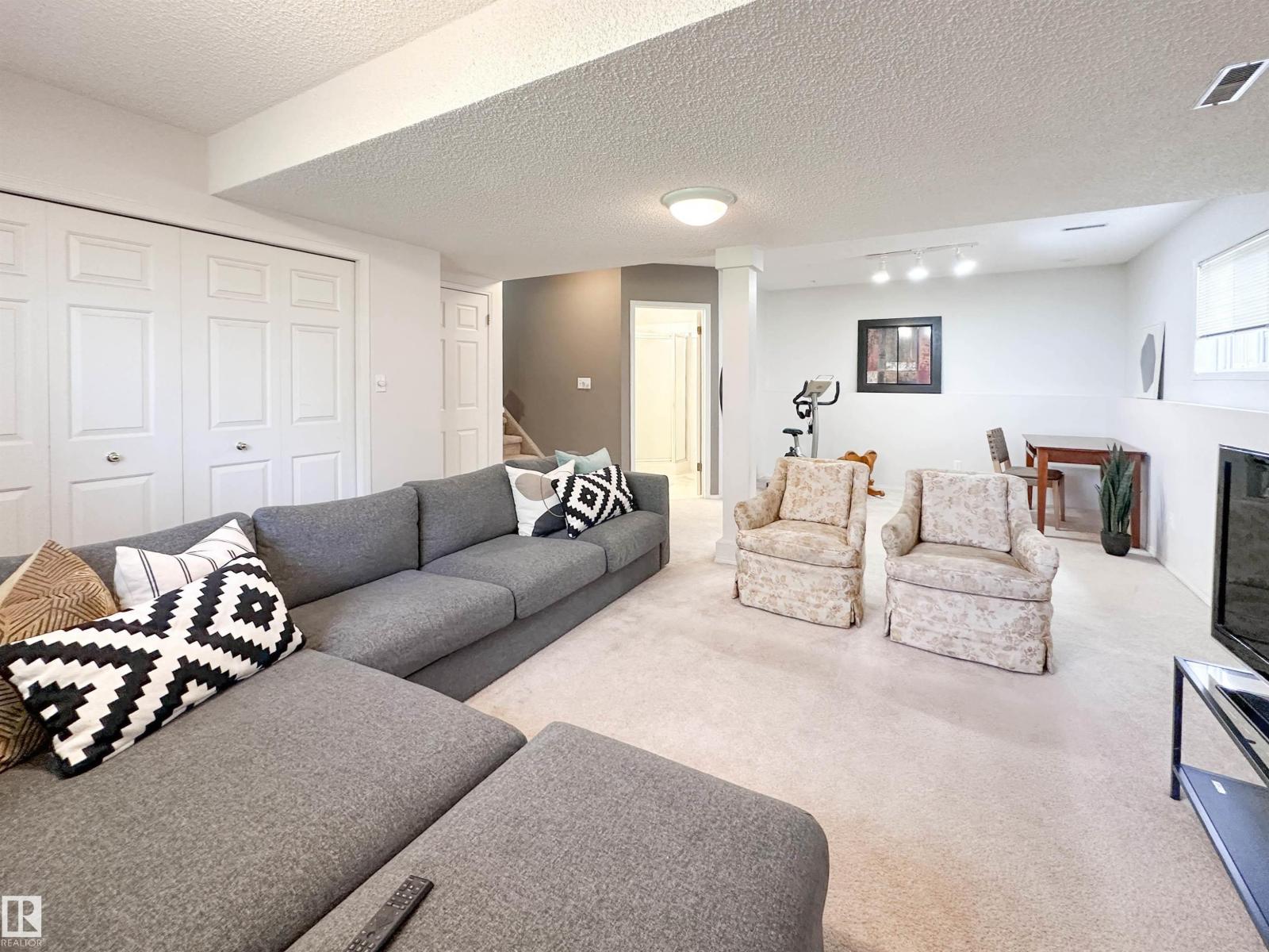 2116 152 AV NW - 42