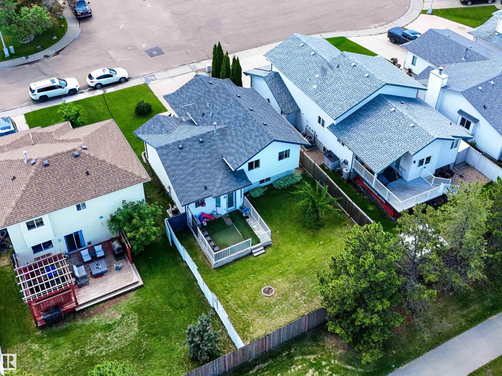2116 152 AV NW - 53
