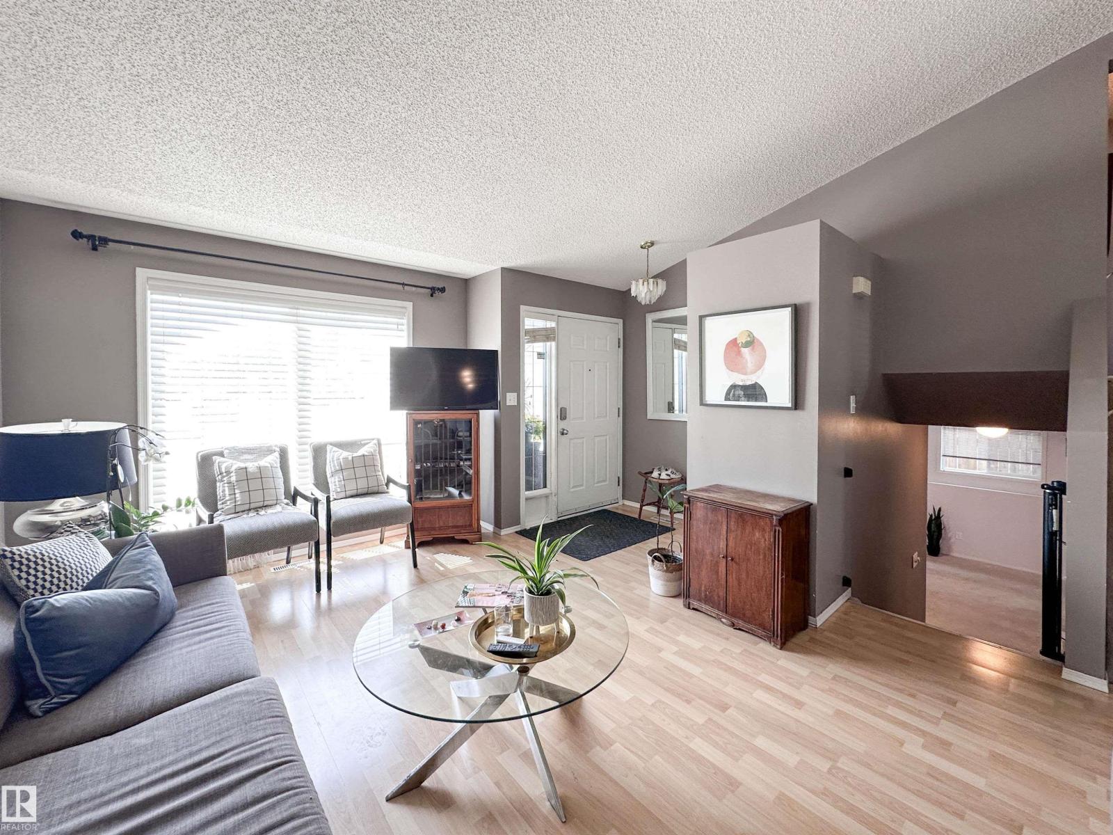 2116 152 AV NW - 8