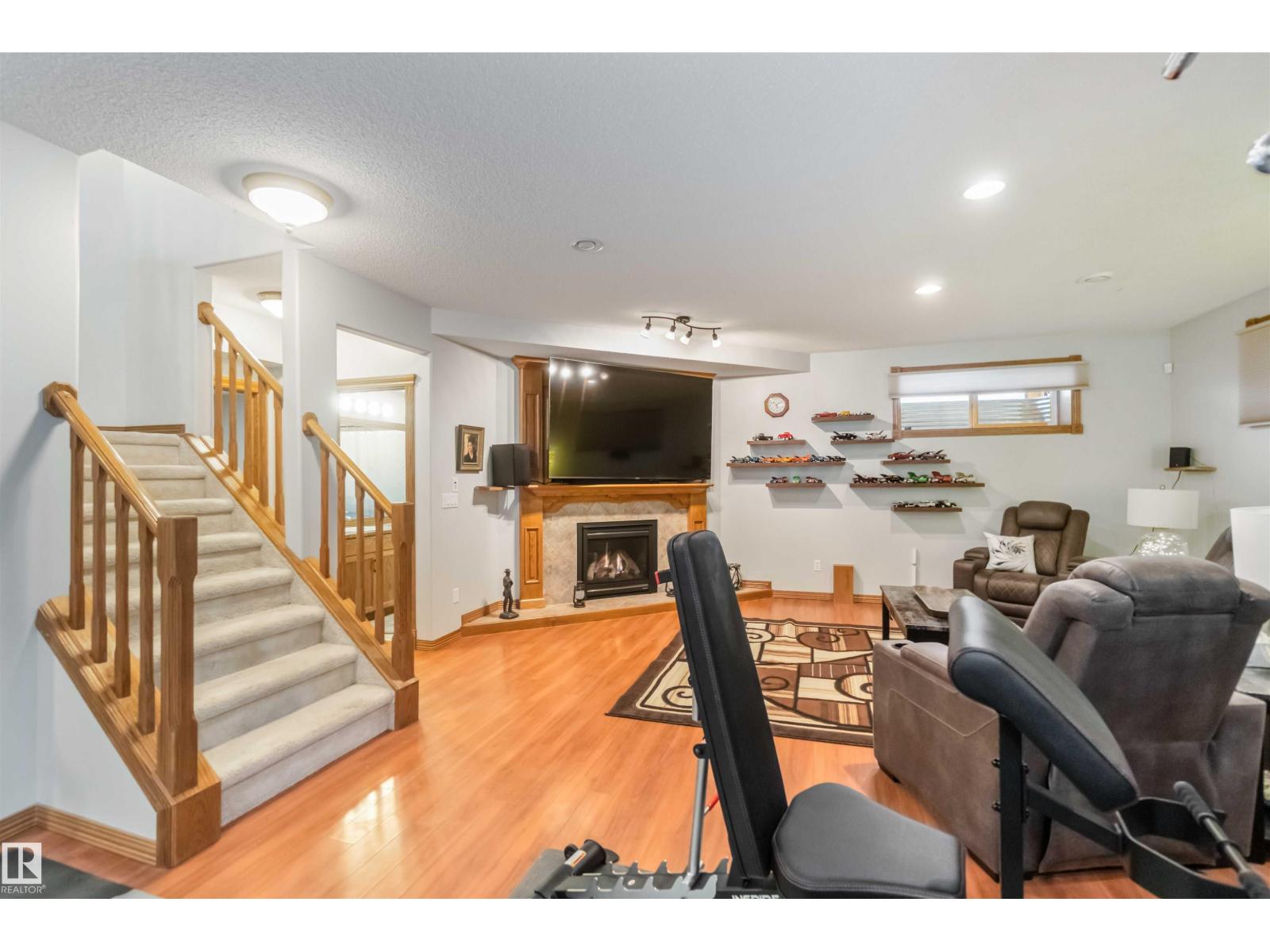 61 Linkside Blvd - 52