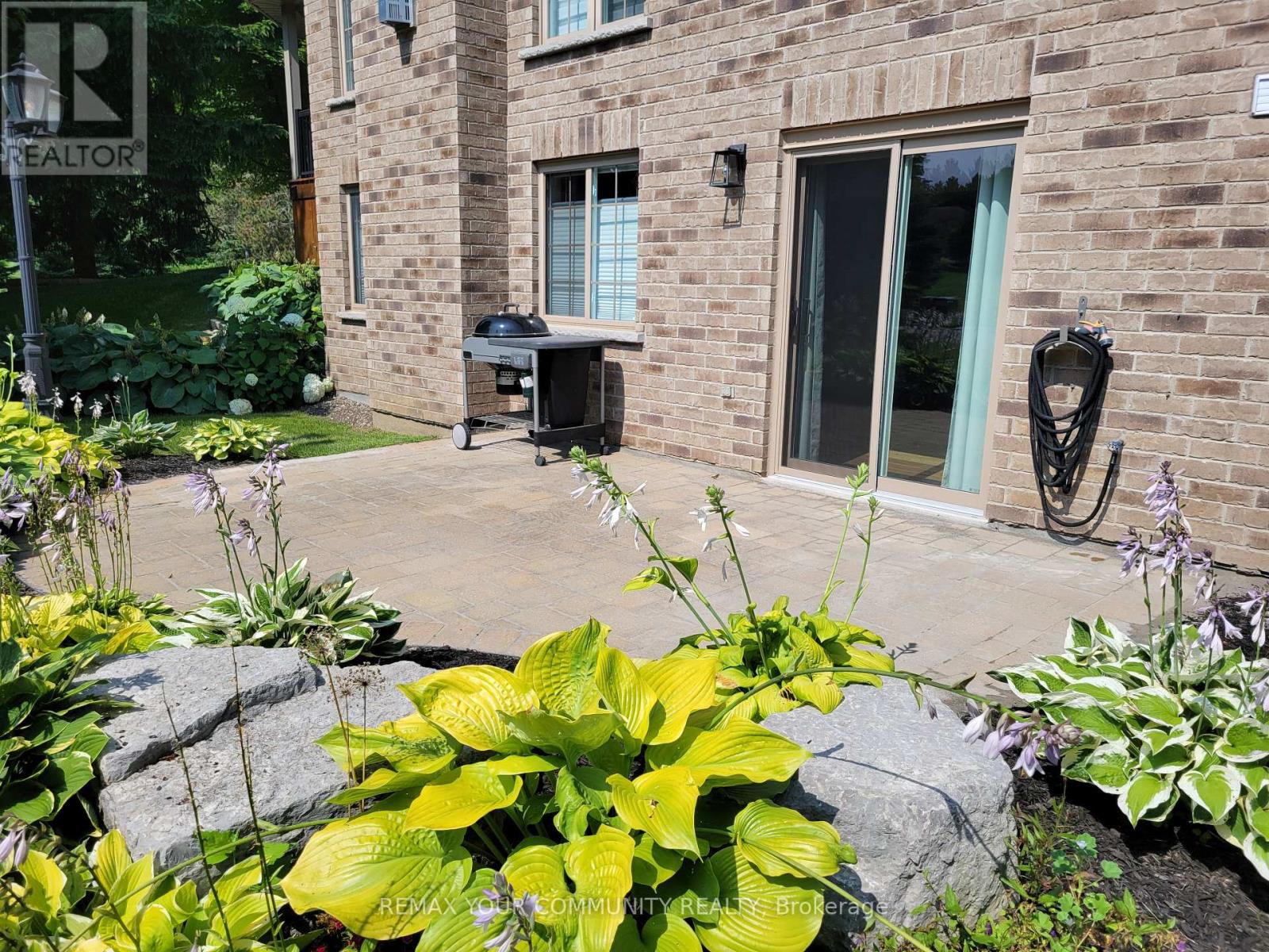 #6 10 REDDINGTON DRIVE - 6