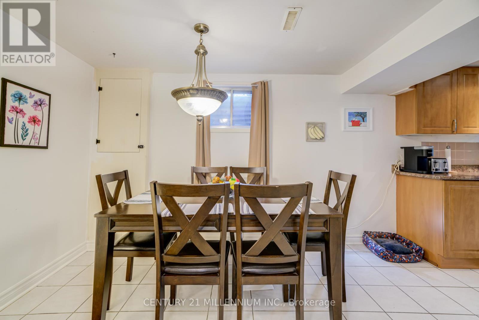 150 FOLKSTONE CRESCENT - 15