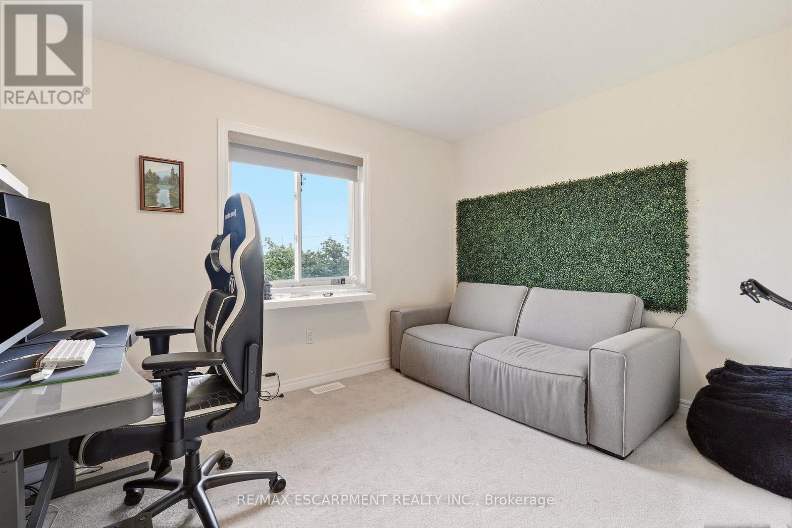 67 PINOT CRESCENT - 24