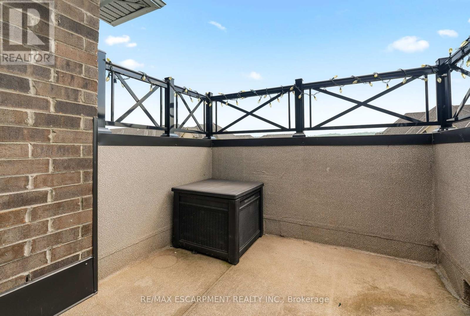 67 PINOT CRESCENT - 33