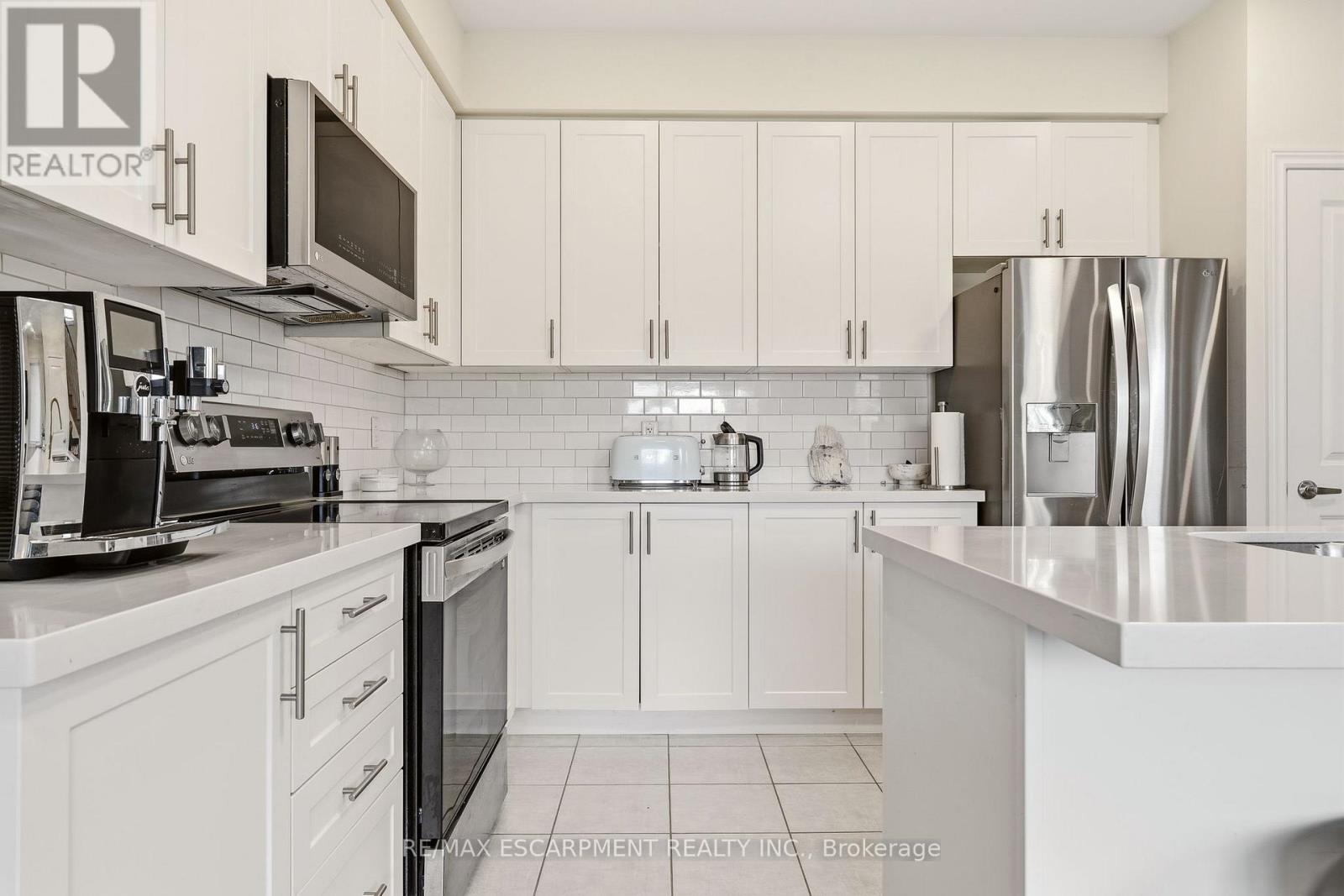 67 PINOT CRESCENT - 9