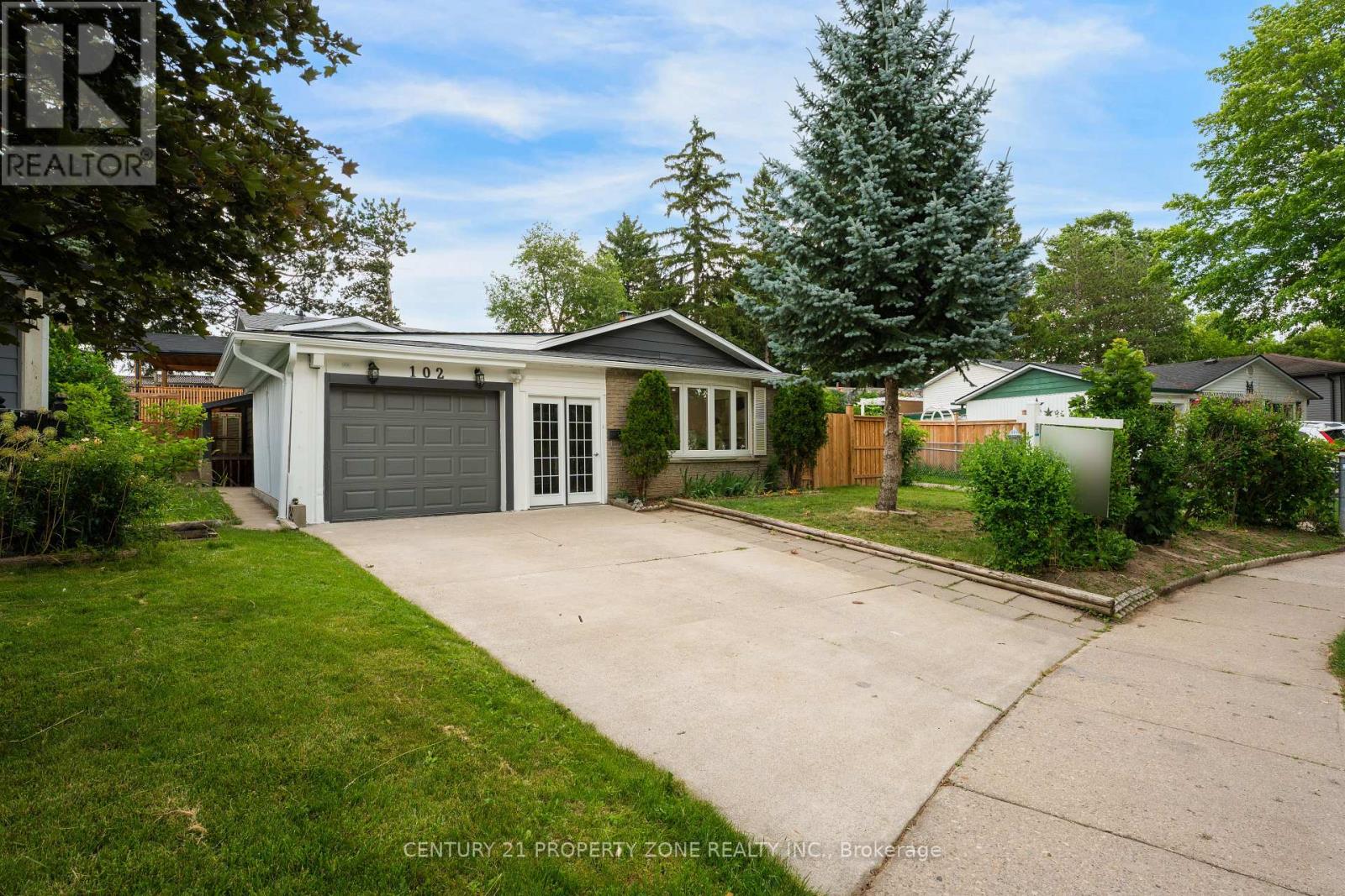 102 HICKORY HEIGHTS CRESCENT - 2