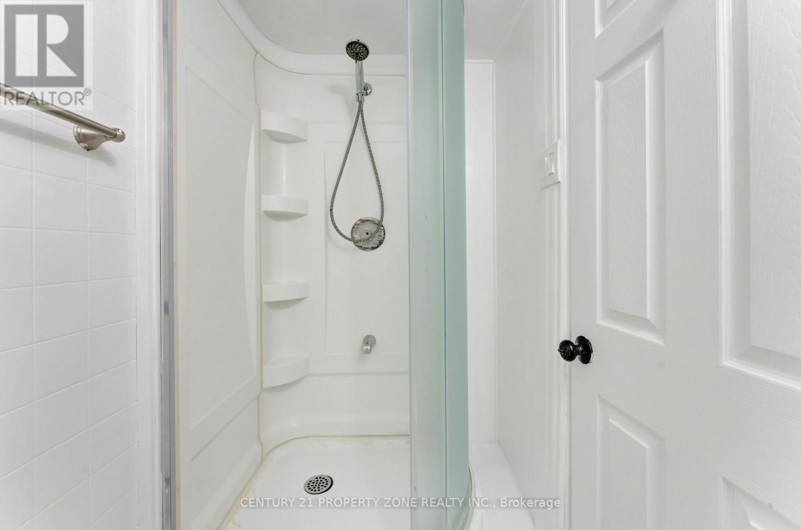 102 HICKORY HEIGHTS CRESCENT - 22