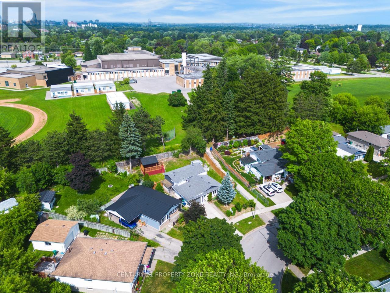 102 HICKORY HEIGHTS CRESCENT - 4