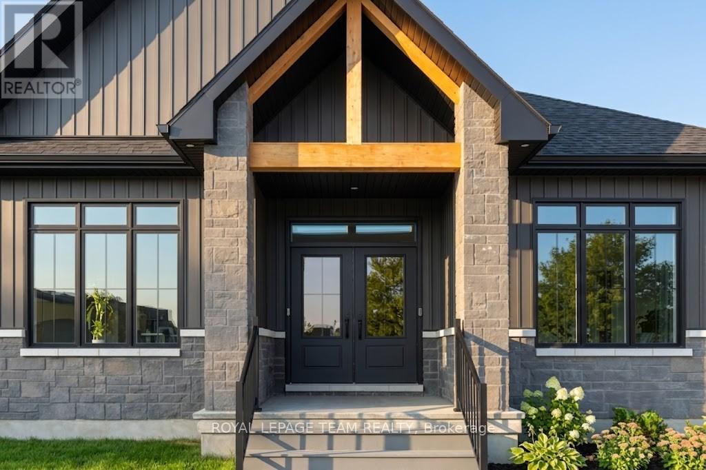3 Bed, 4 Bath House for Sale in Russell – 224 TRUDEAU CRESCENT, Russell – MLS# X13520390 - Image 4