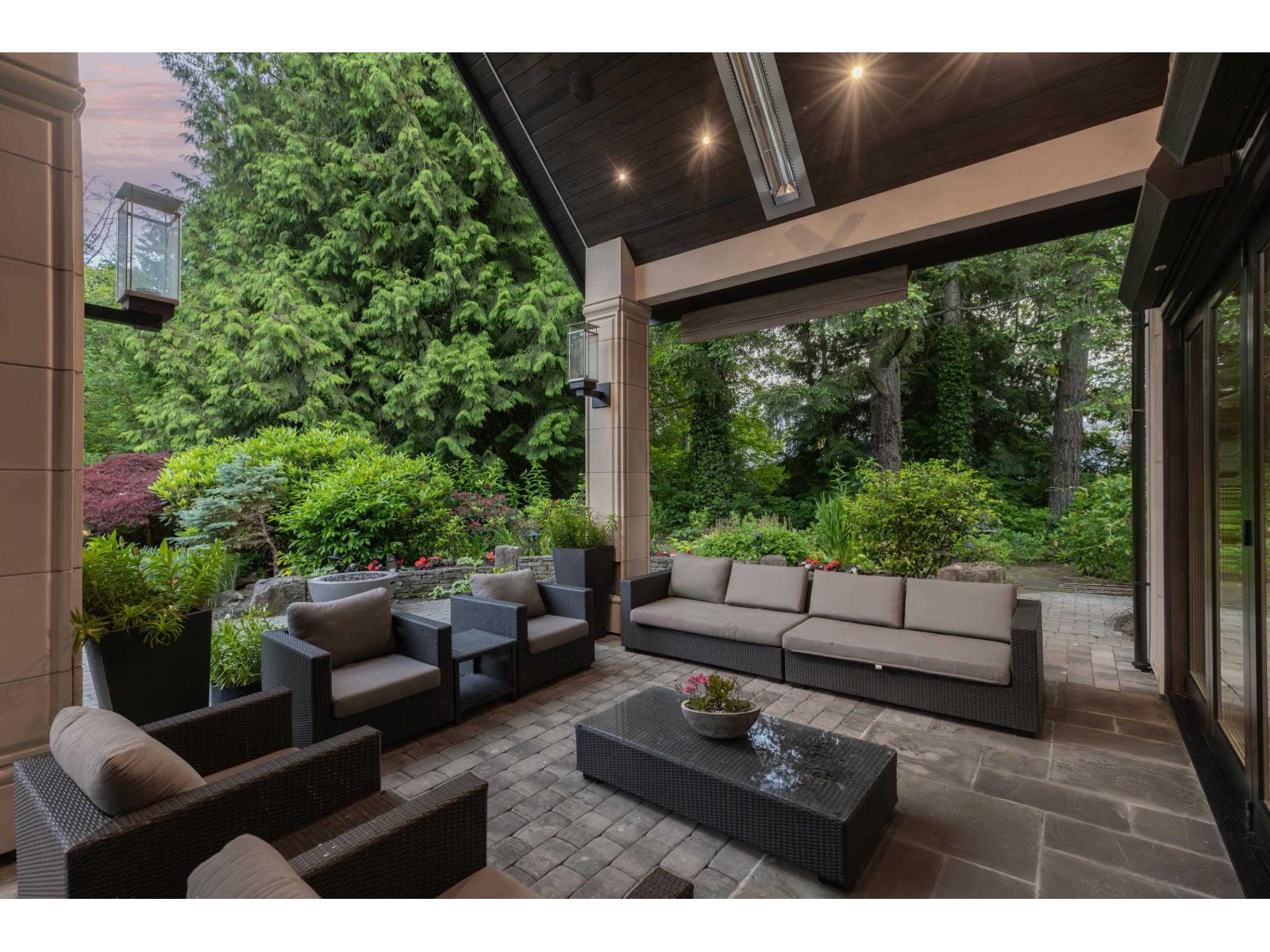 3083 SEMIAHMOO TRAIL, Surrey
