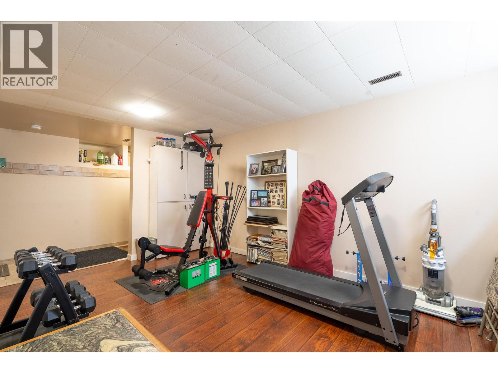 255 St Paul Street W - 12