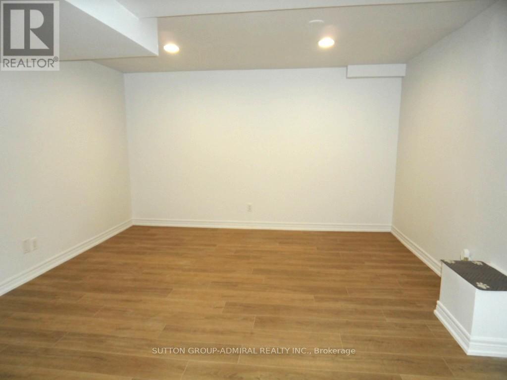 65 DELANEY CRESCENT - 15