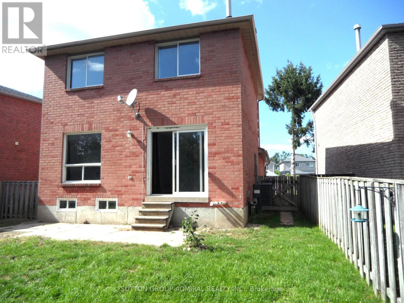 65 DELANEY CRESCENT - 22
