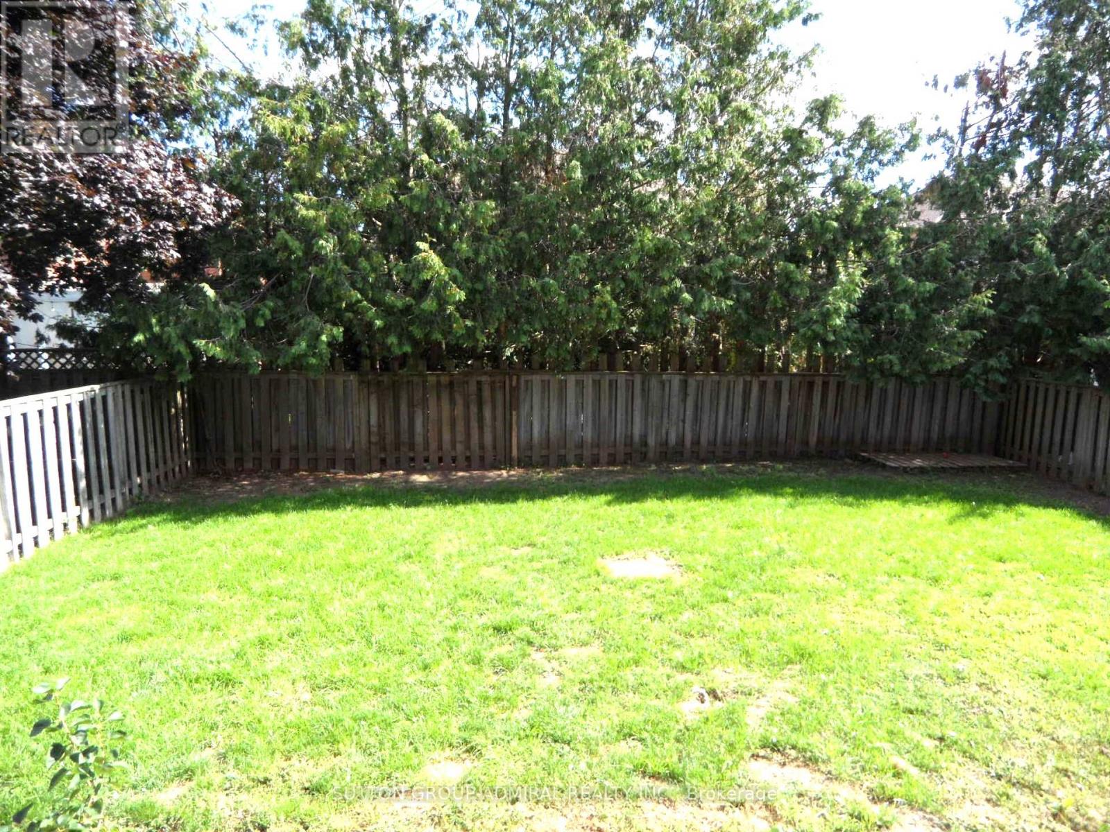 65 DELANEY CRESCENT - 23