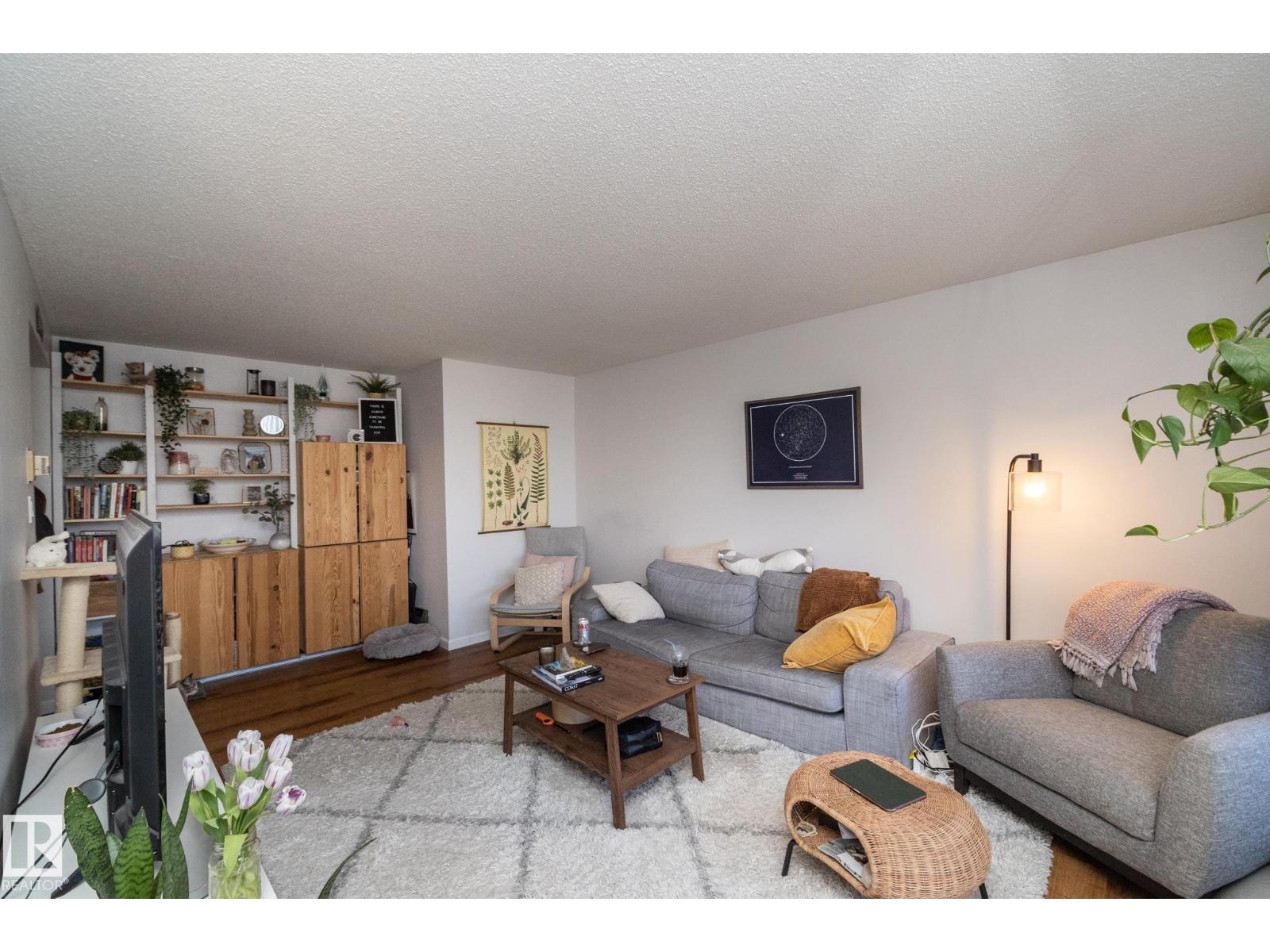 #208 11455 41 AV NW - 6