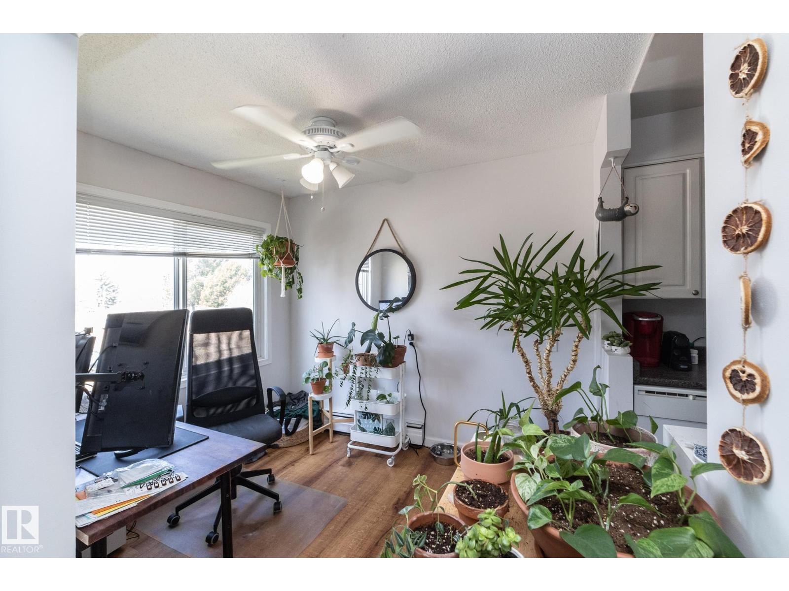 #208 11455 41 AV NW - 9