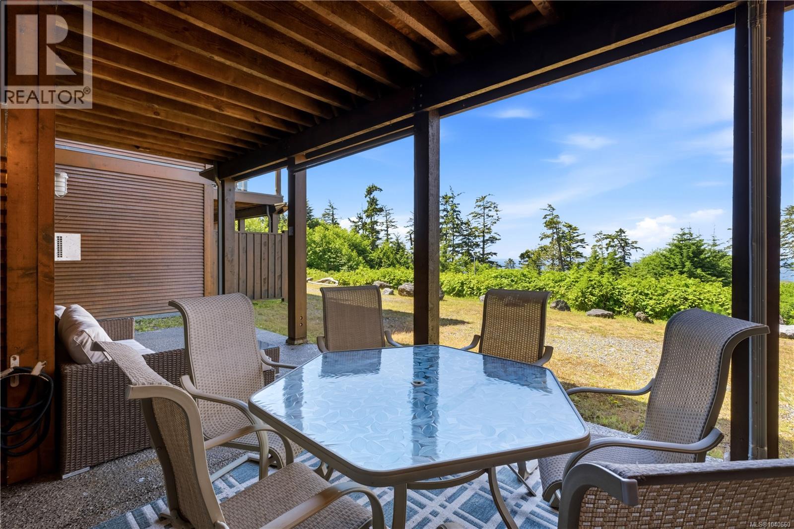 203 515 Marine Dr, Ucluelet