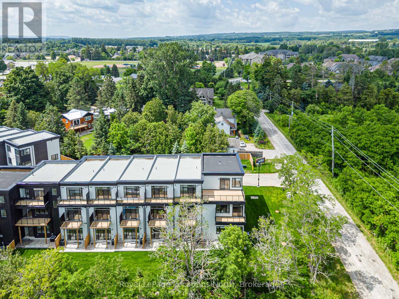 #9 25 LANSDOWNE STREET S - 13