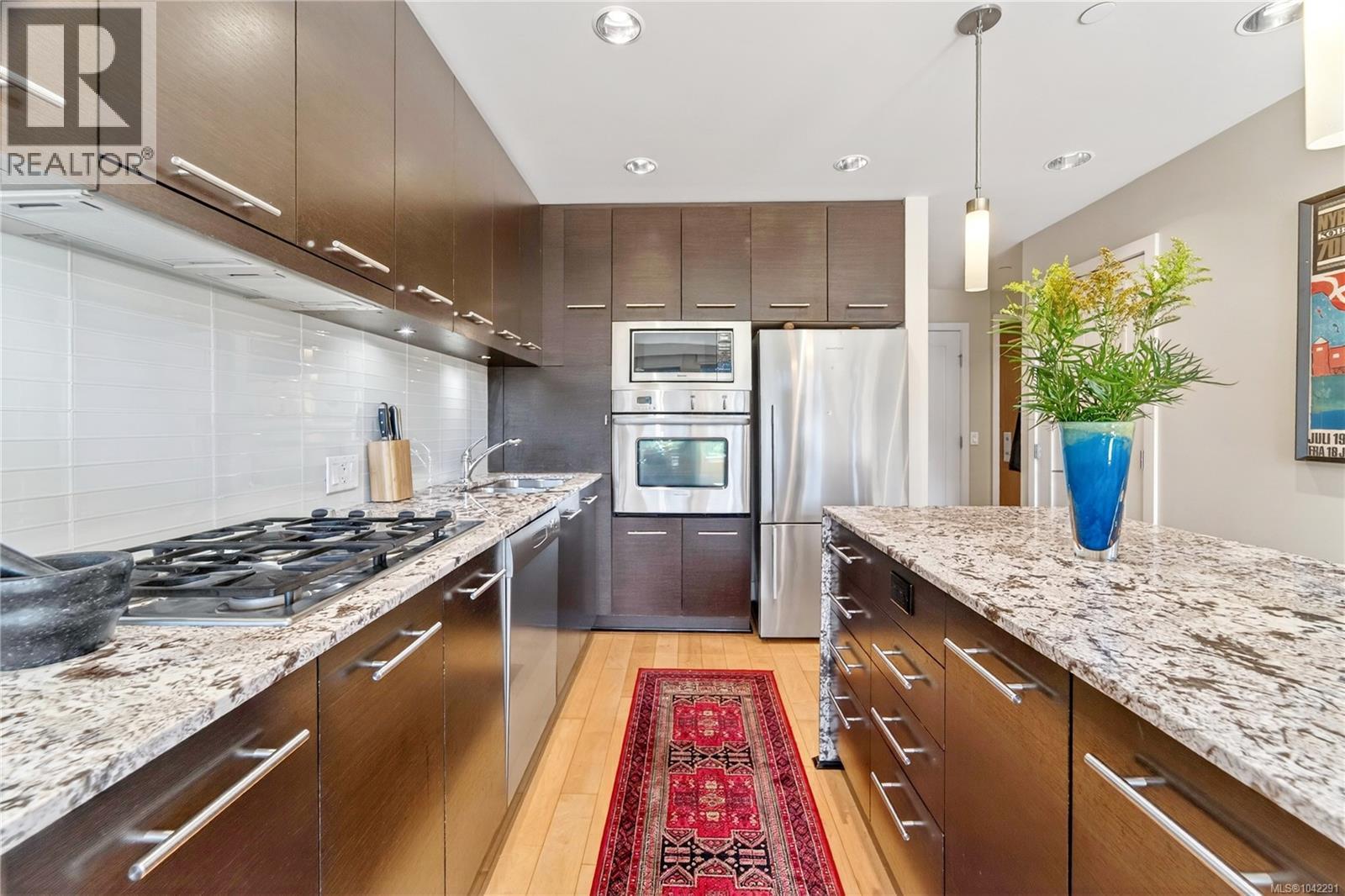 #204 3223 Selleck Way - 2