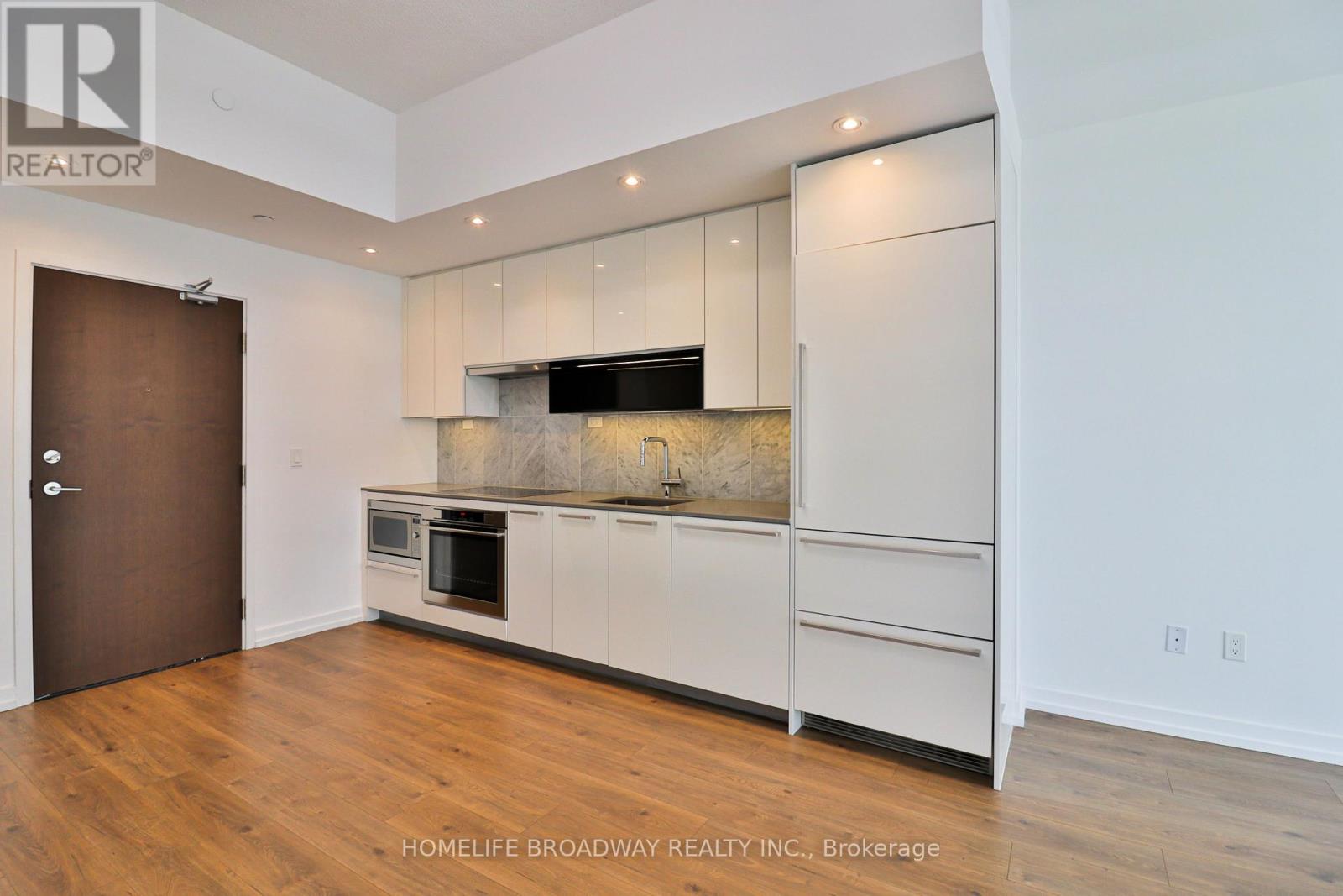 #2105 117 MCMAHON DRIVE - 6