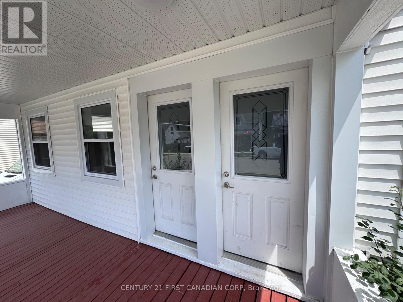 MAIN - 35 INKERMAN STREET, St. Thomas — photo 2