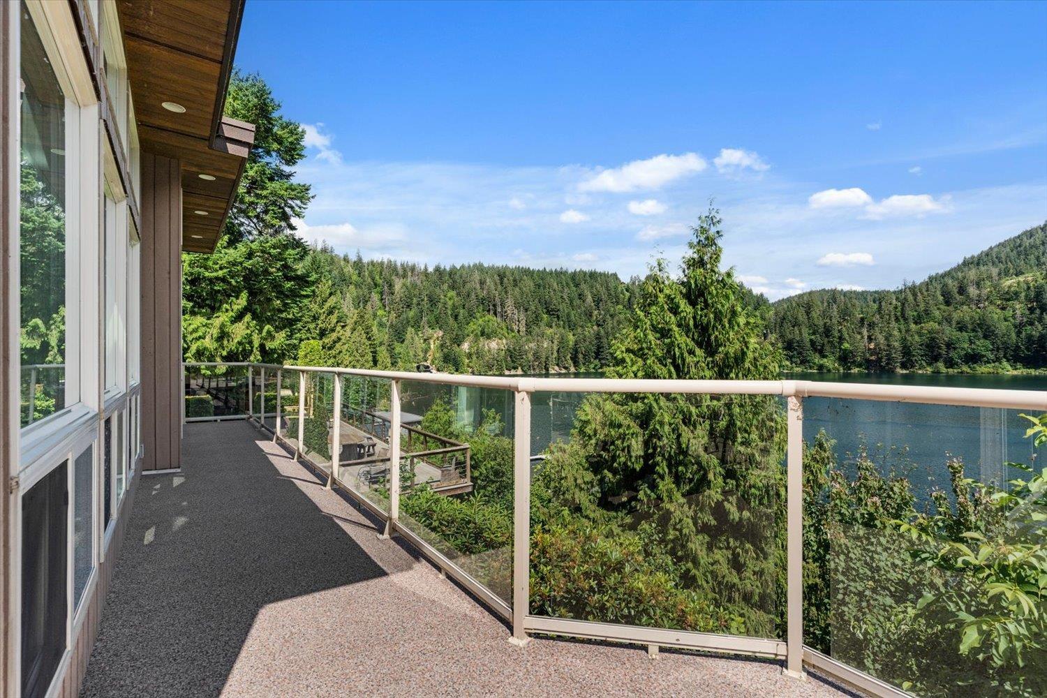 21313 LAKEVIEW CRESCENT, Kawkawa Lake, Hope