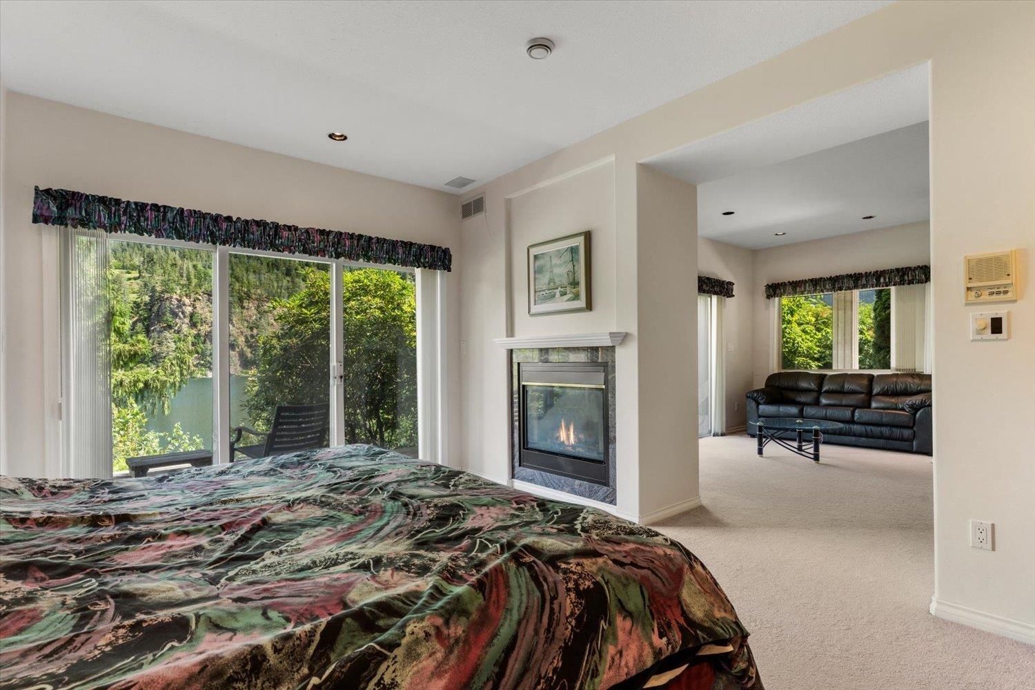 21313 LAKEVIEW CRESCENT, Kawkawa Lake, Hope