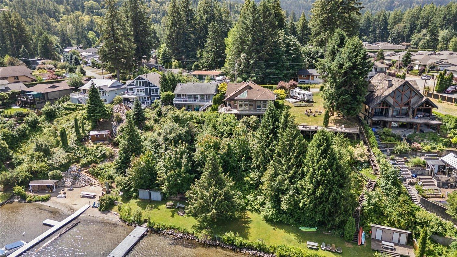 21313 LAKEVIEW CRESCENT, Kawkawa Lake, Hope