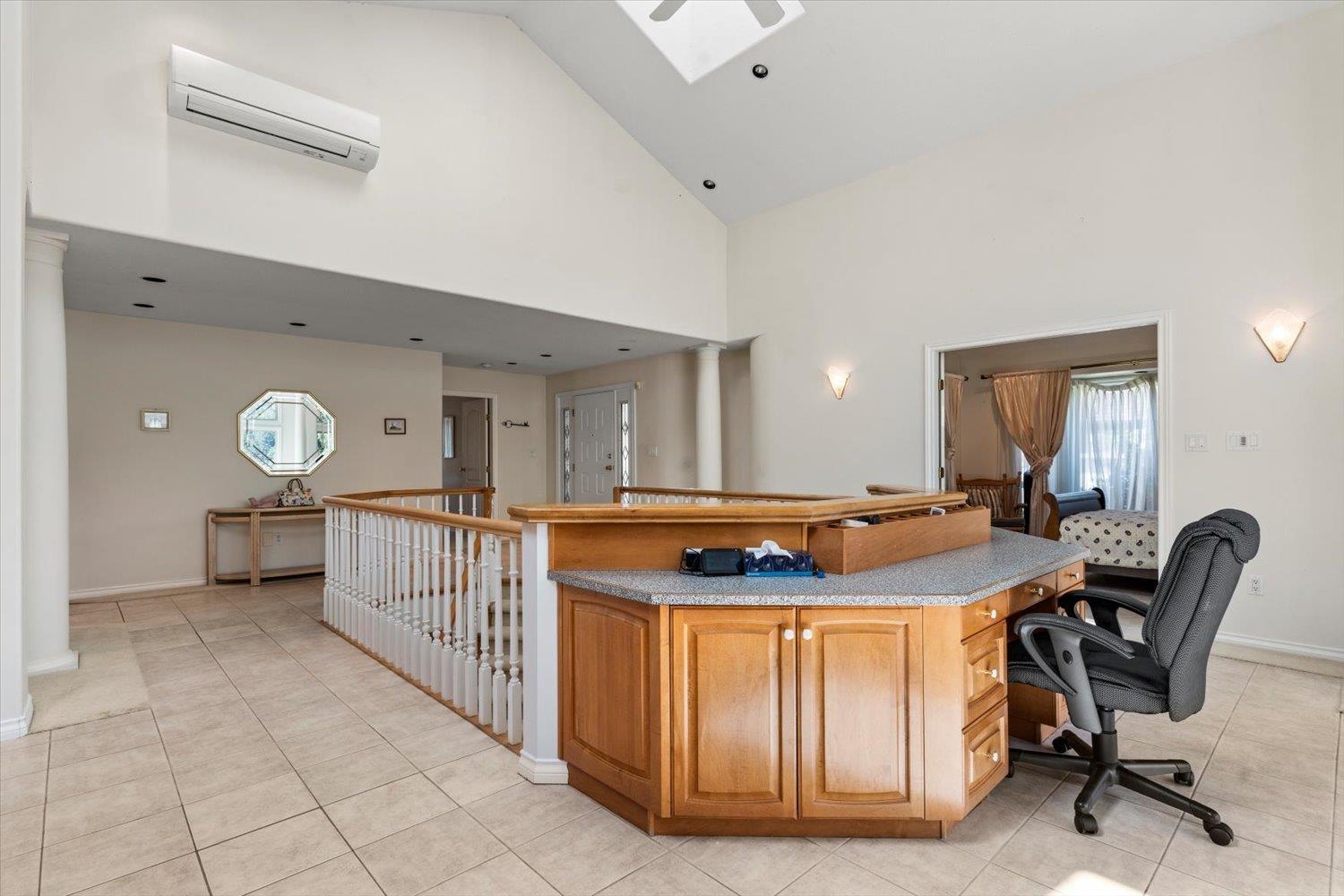 21313 LAKEVIEW CRESCENT, Kawkawa Lake, Hope