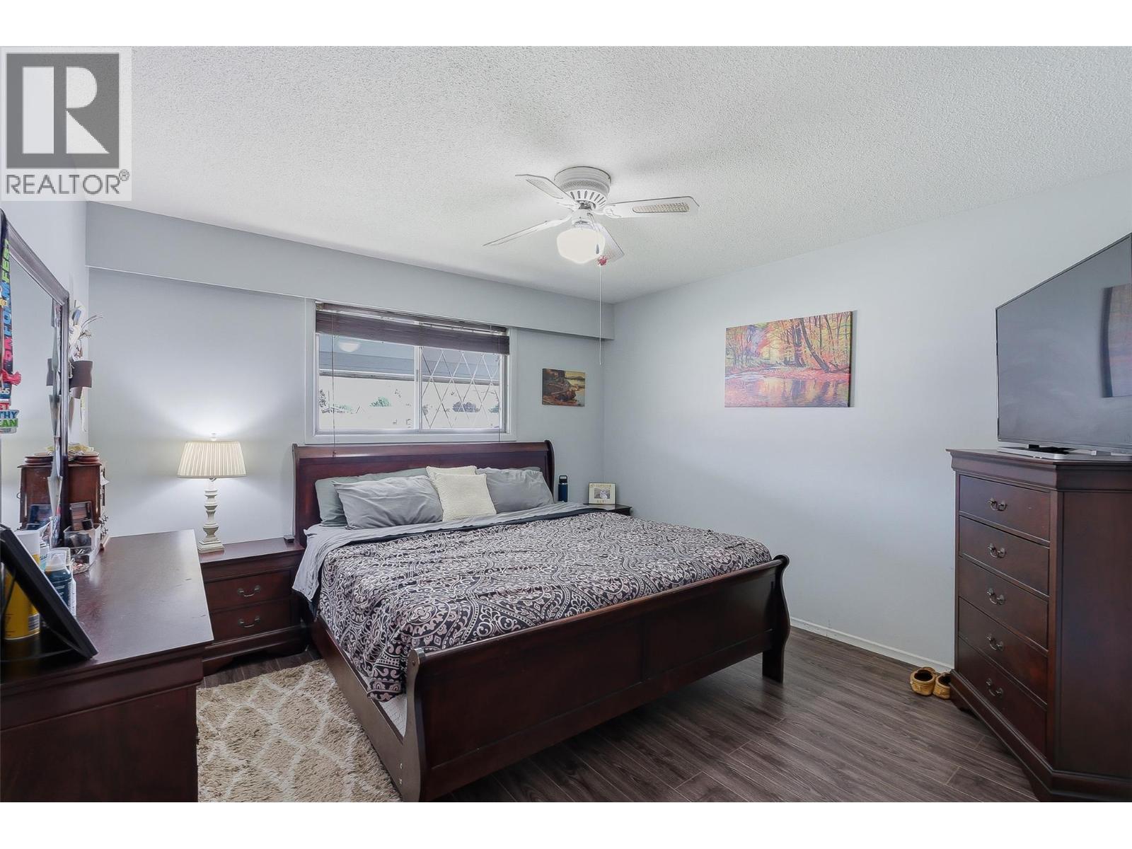 2135 Fleetwood Avenue - 24