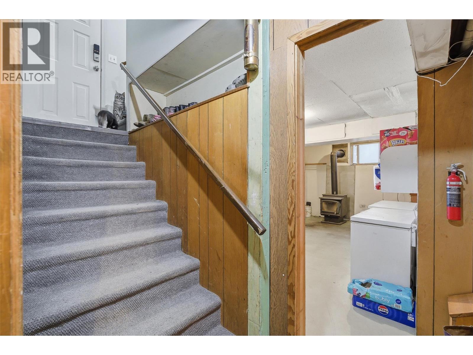 2135 Fleetwood Avenue - 28