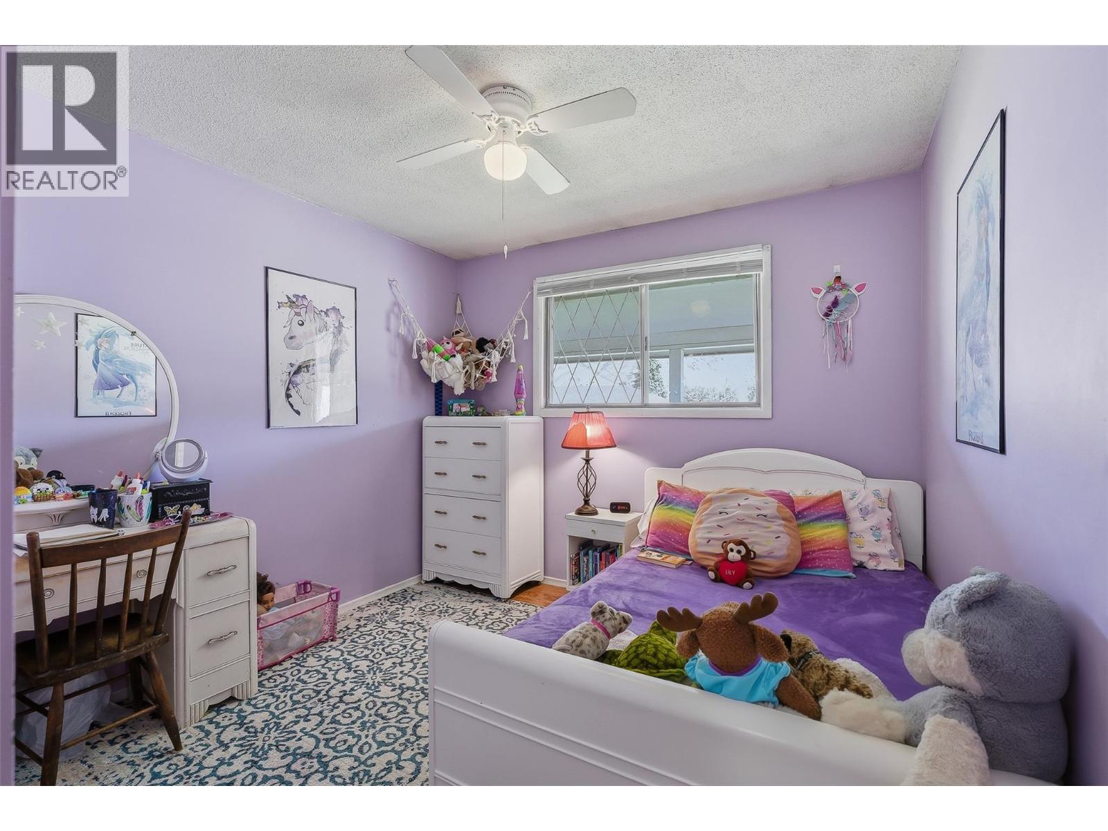 2135 Fleetwood Avenue - 22