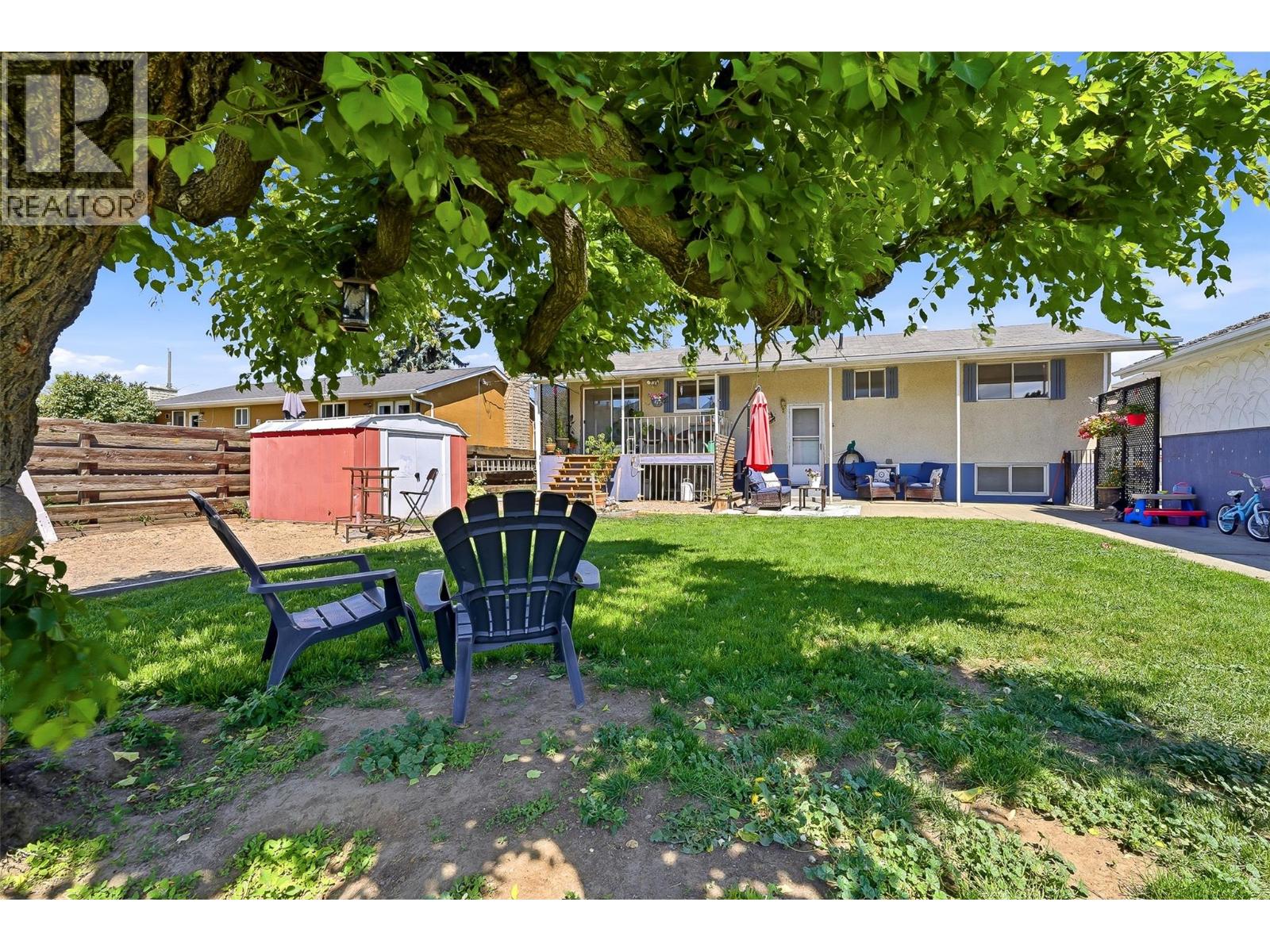 2135 Fleetwood Avenue - 57