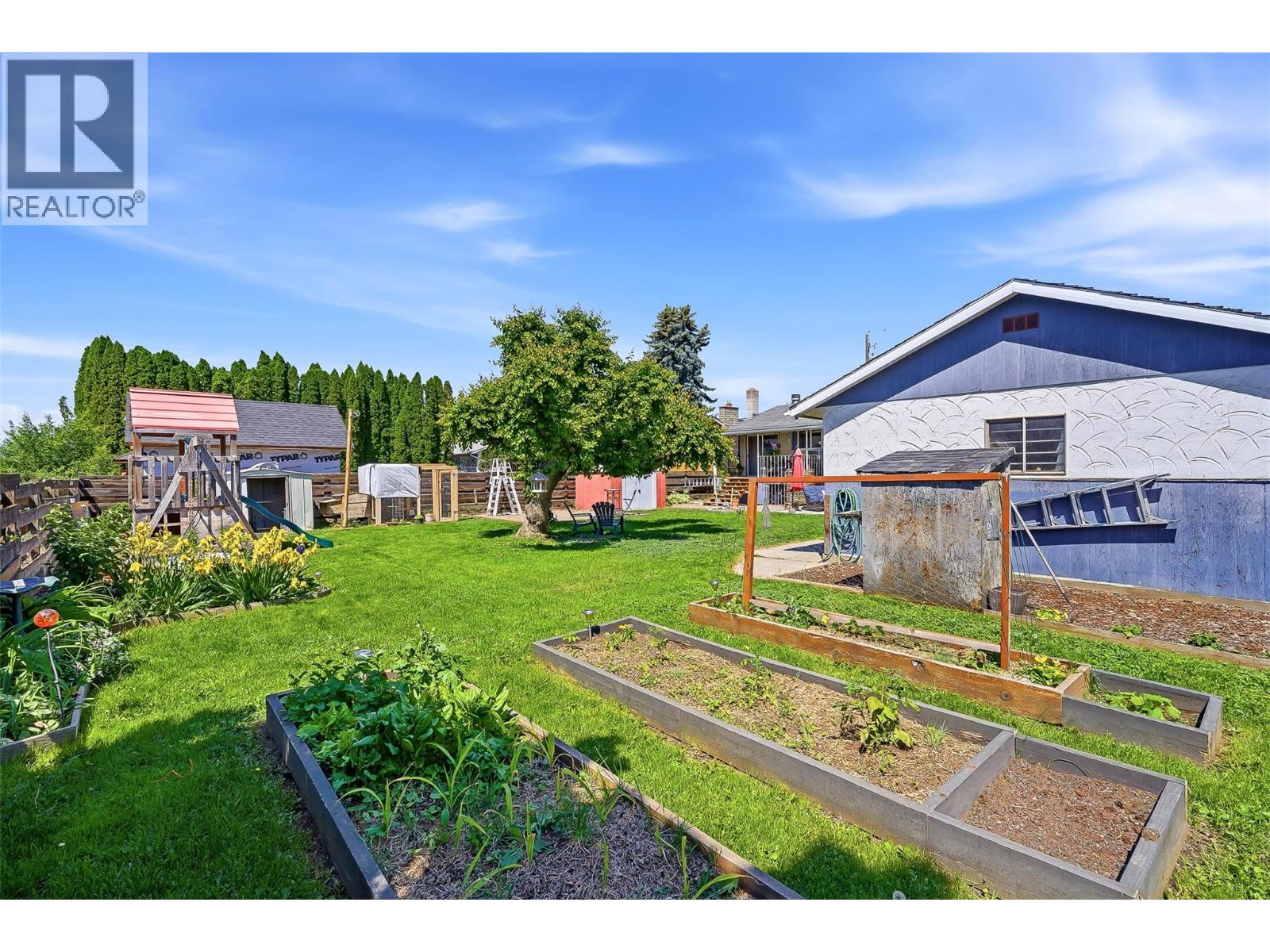 2135 Fleetwood Avenue - 46