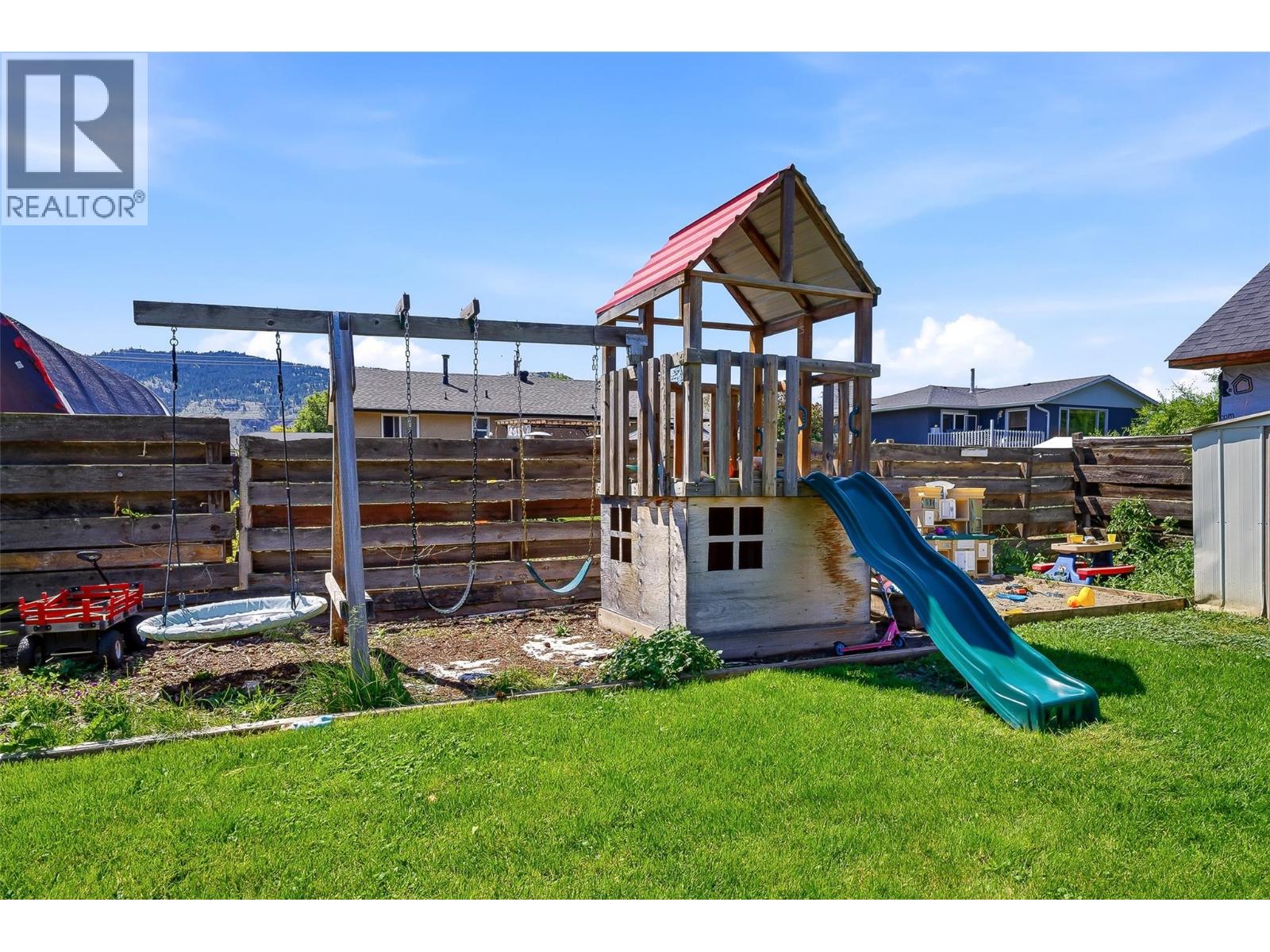 2135 Fleetwood Avenue - 58