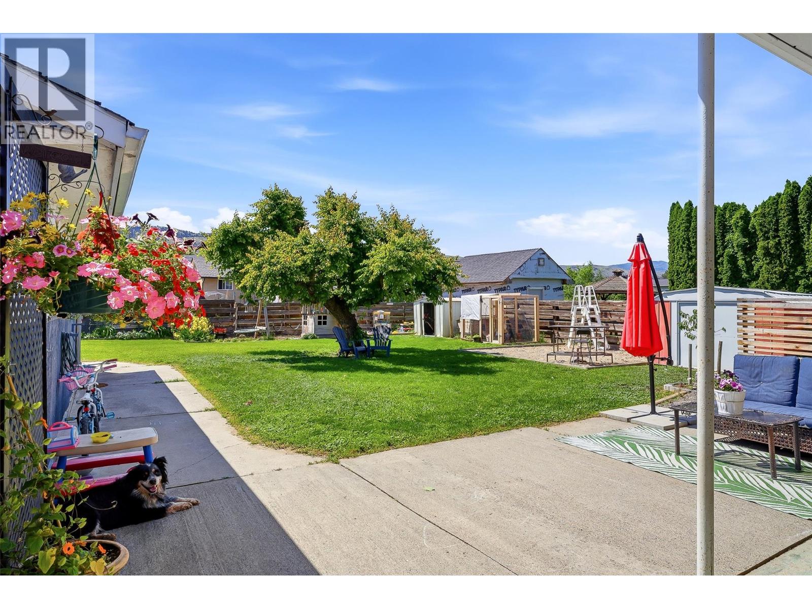 2135 Fleetwood Avenue - 60