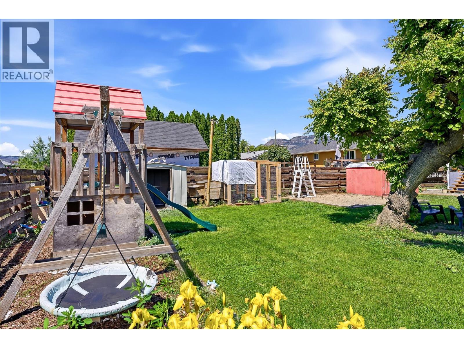 2135 Fleetwood Avenue - 45