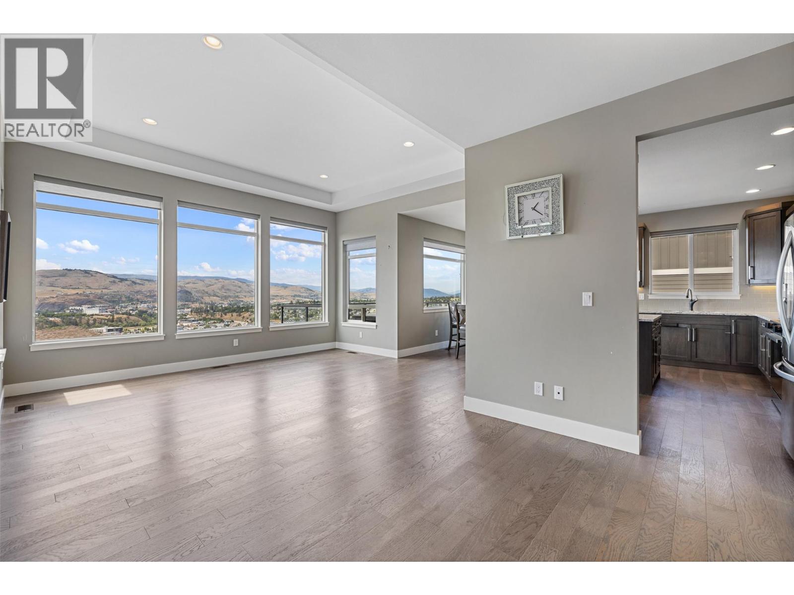 #4 1117 Mt Fosthall Drive - 4
