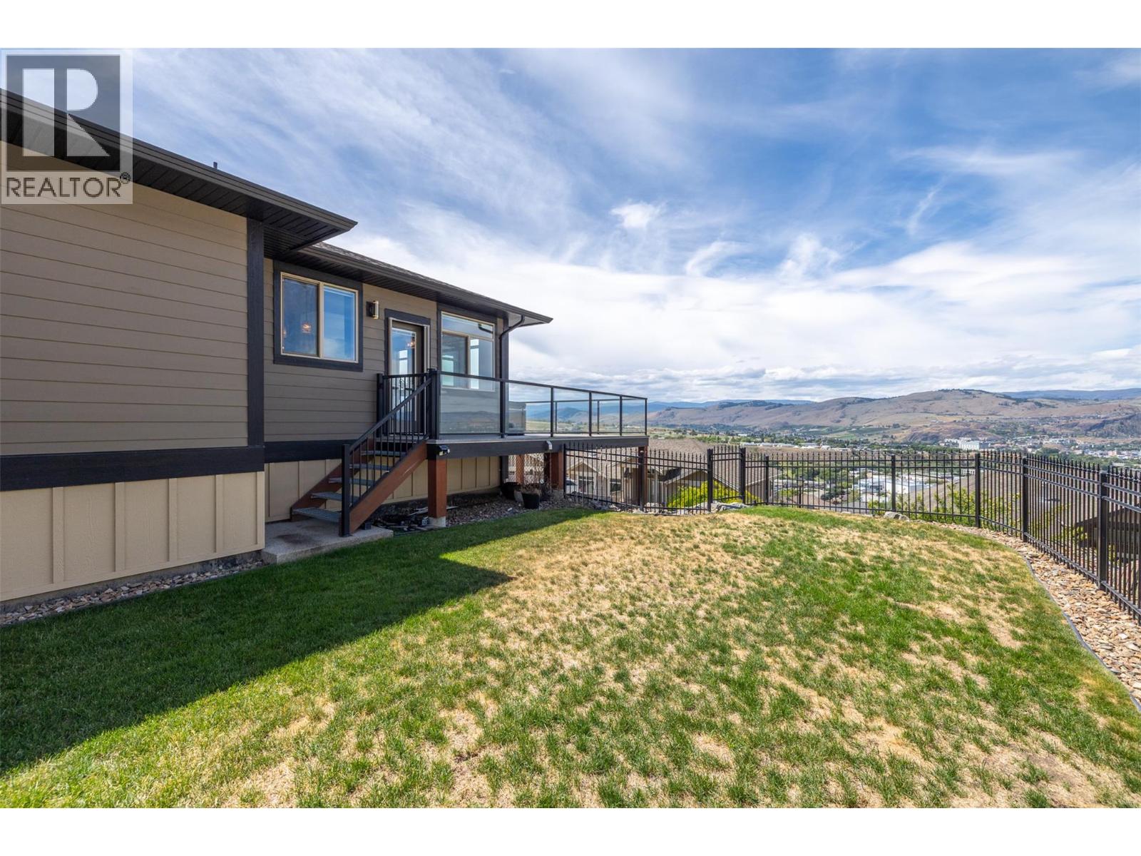 #4 1117 Mt Fosthall Drive - 21