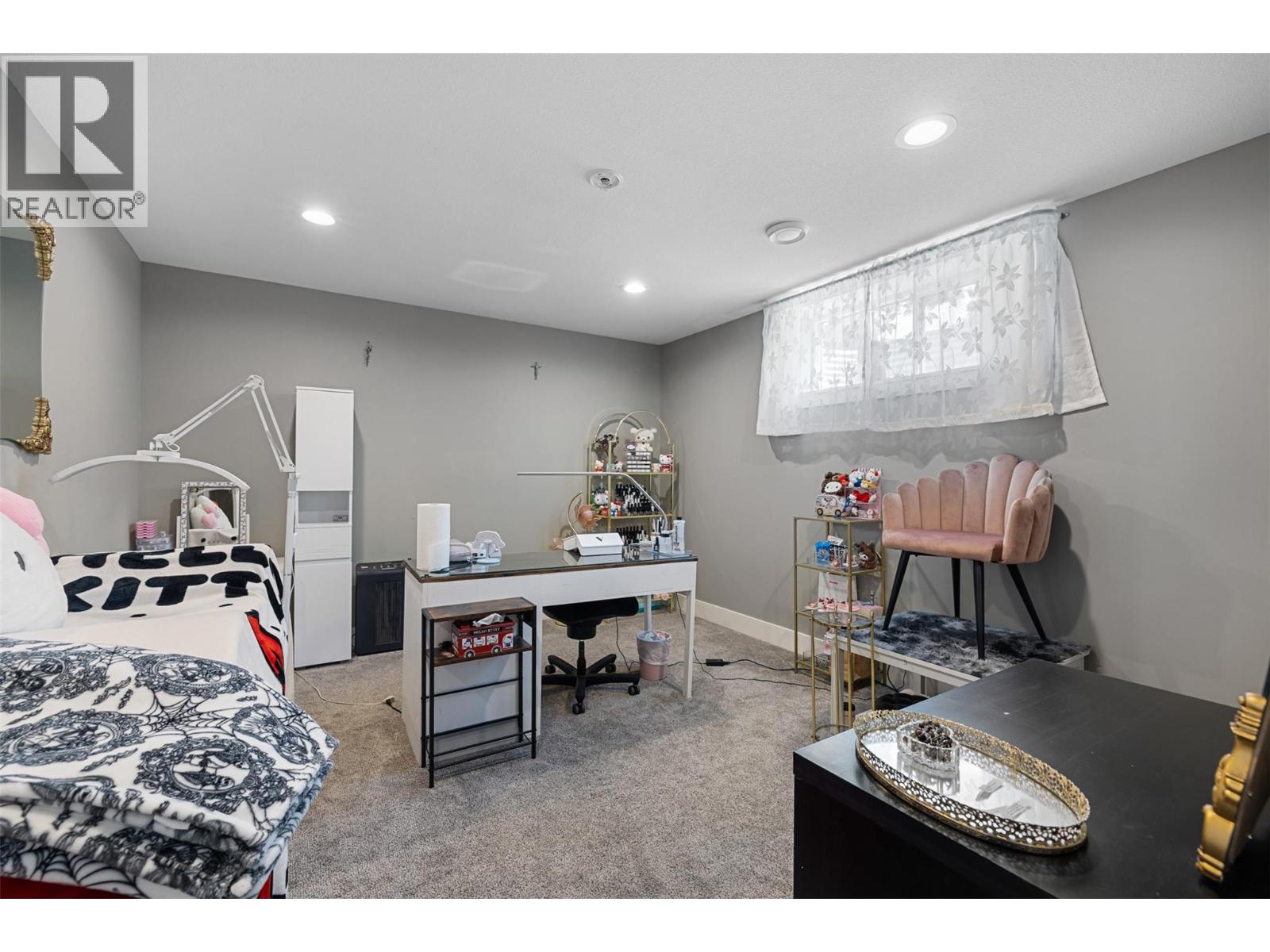 #4 1117 Mt Fosthall Drive - 46